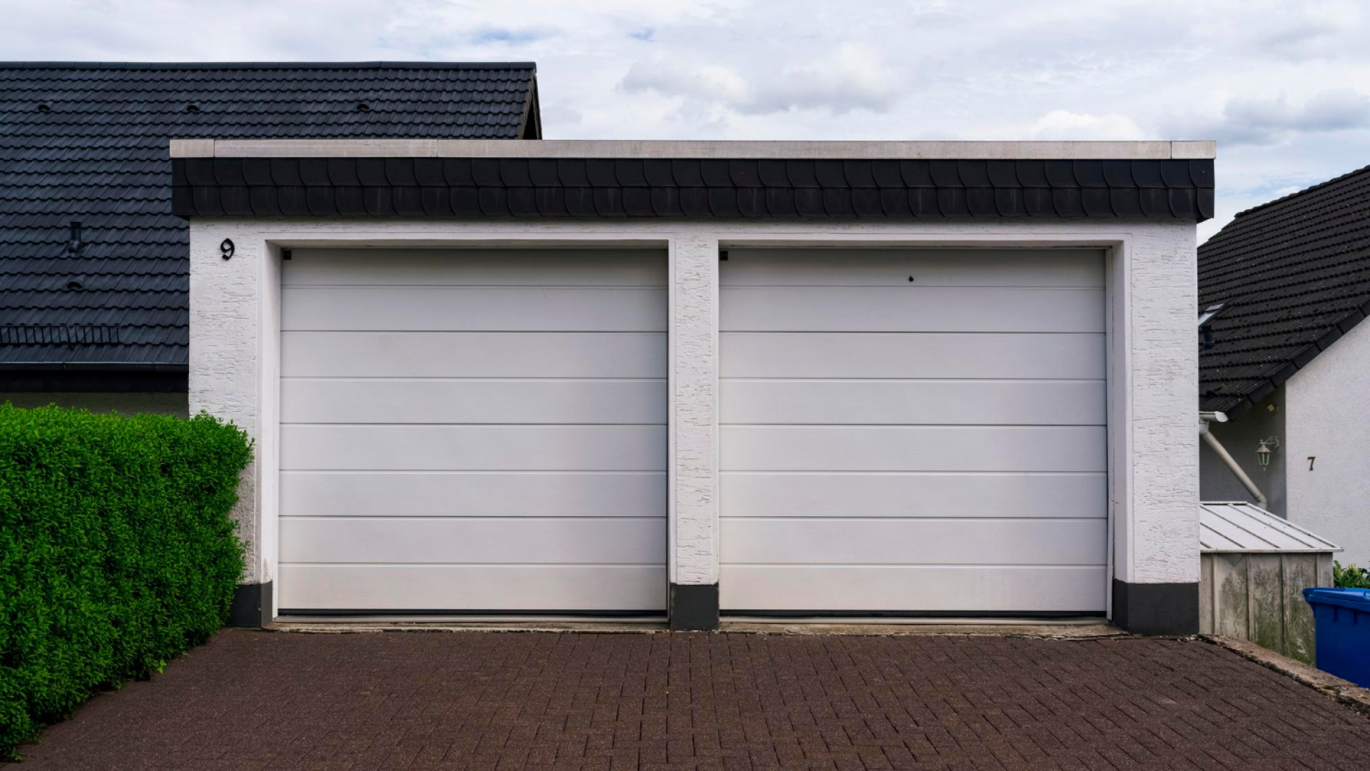Confort et sécurité : comment bien choisir sa porte de garage en 2026 ?