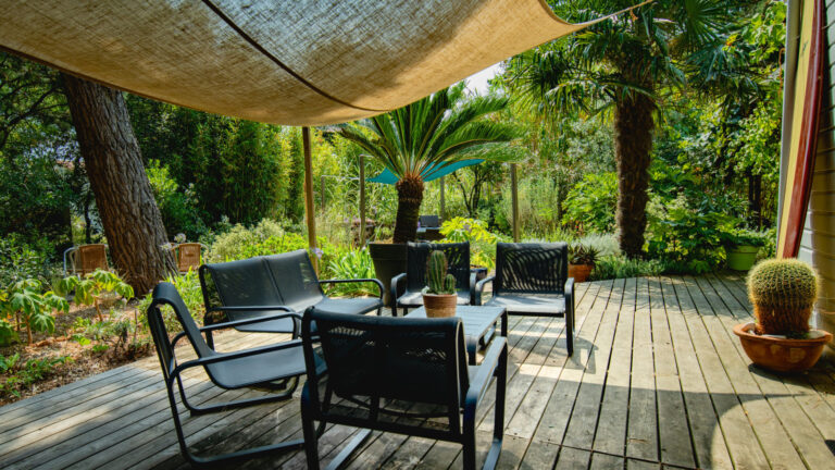 Quel occultant pour jardin choisir pour l’été ?
