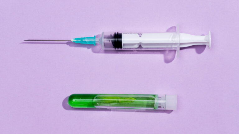 Comment choisir un colorant pour détecter une fuite dans une piscine ?